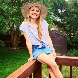 Meet your Posher, Katie